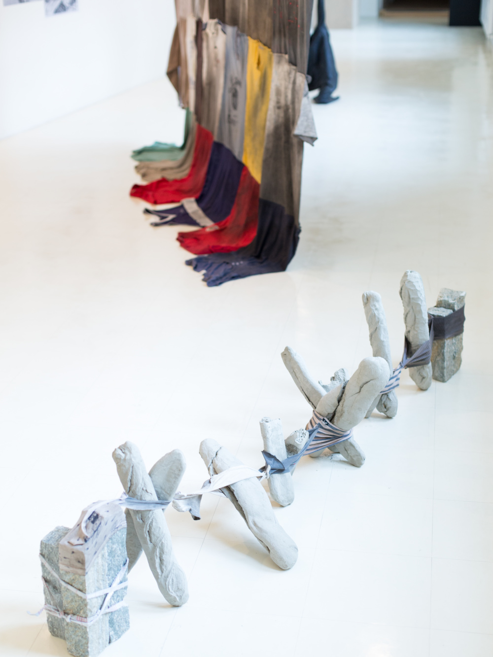 Installationsansicht, Stadtgalerie Saarbrücken, Gianfranco Foschino, Moris, 2015, Foto: Kuschnir Installationsansicht, Stadtgalerie Saarbrücken, Gianfranco Foschino, Moris, 2015, Foto: Kuschnir