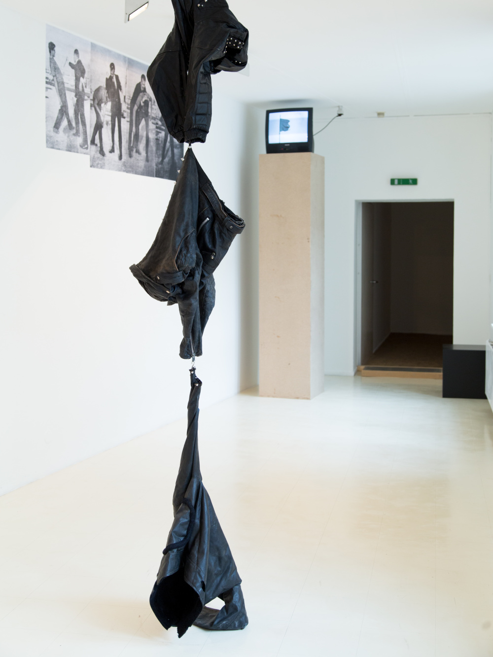 Installationsansicht, Stadtgalerie Saarbrücken, Gianfranco Foschino, Moris, 2015, Foto: Kuschnir Installationsansicht, Stadtgalerie Saarbrücken, Gianfranco Foschino, MORIS, 2015, Foto: Kuschnir