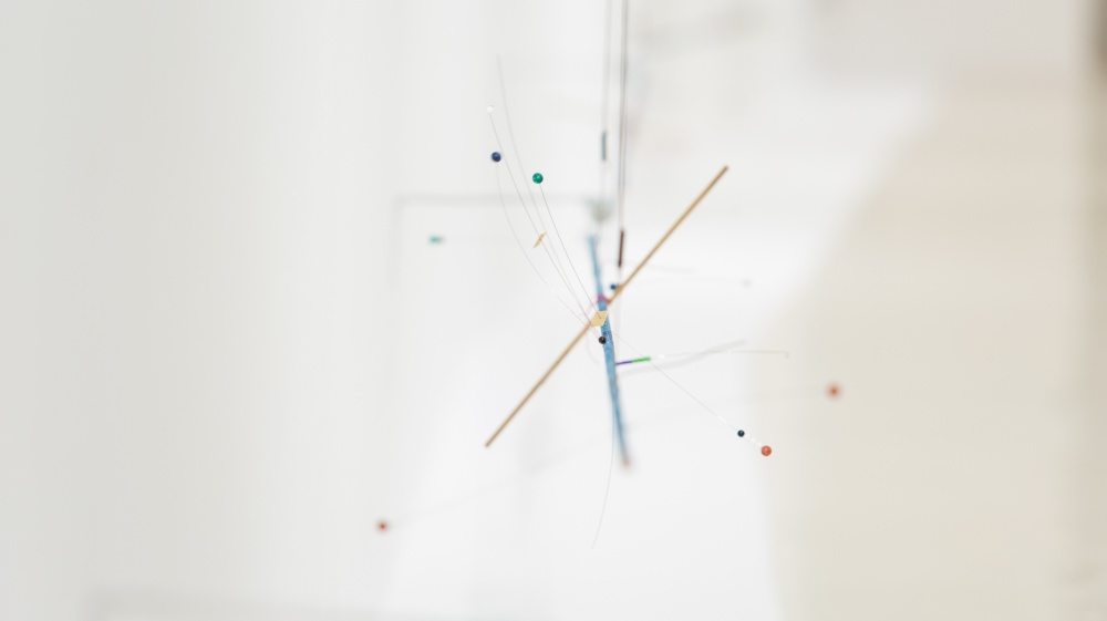 Max Eastley, Rotations 1, 2016, Detail, Installationsansicht Stadtgalerie Saarbrücken, Foto: Anton Minayev Installationsansicht Two Measures Of Time