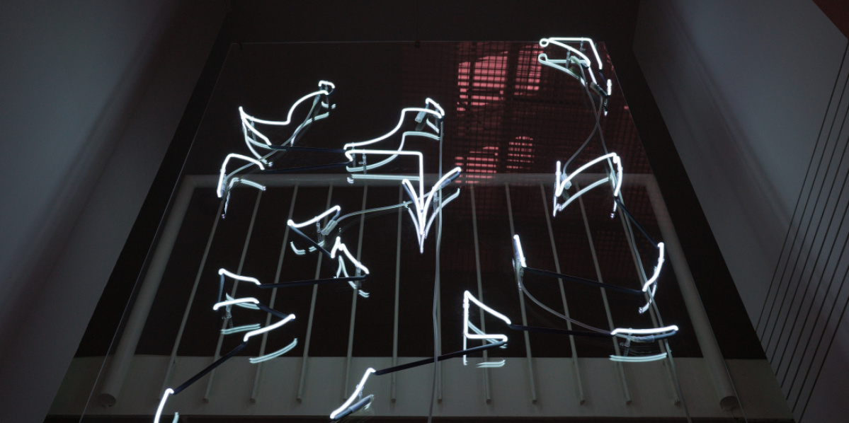 Julien Hübsch: Write about my piece, 2021, Installation mit Neon Julien Hübsch: Write about my piece, 2021, Installation mit Neon