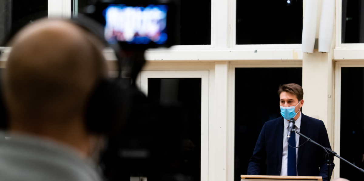 Oberbürgermeister Uwe Conradt Eröffnung Kunstpreis Robert Schuman 2021 Eindruck Eröffnung Kunstpreis Robert Schuman 2021