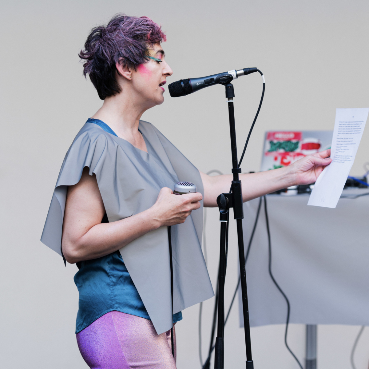 Melissa E. Logan, Statisch, Innenhof der Stadtgalerie Saarbrücken, 8. Juli 2022 Melissa E. Logan